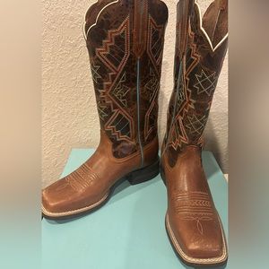 Ariat Cowboy boots